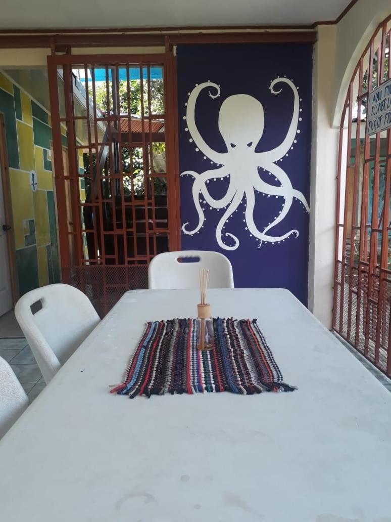 Casa Ballena Eco Hostel Uvita Bagian luar foto